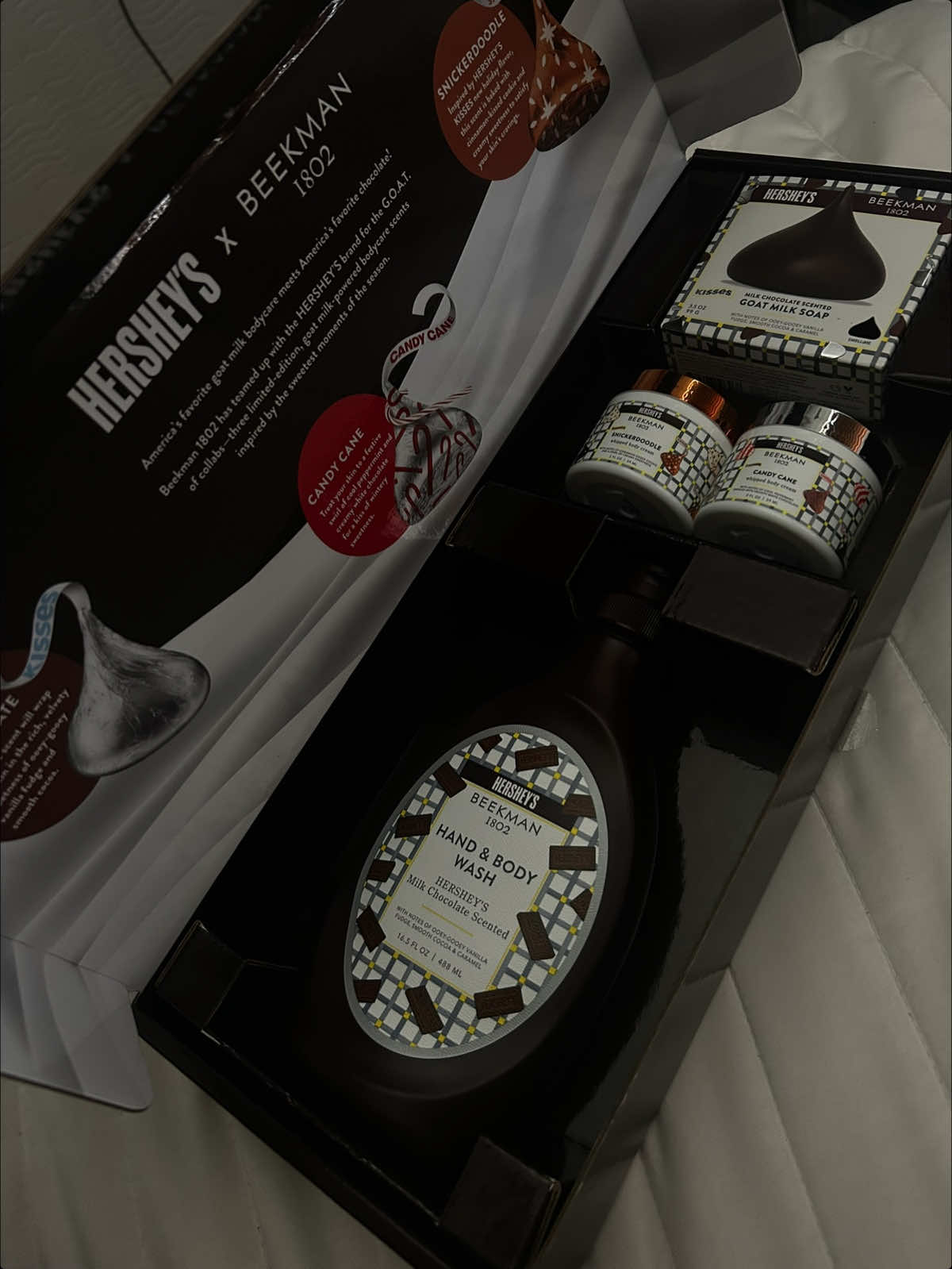 Sweet skin treats just dropped  🍫 The new @Beekman 1802 x @Hershey’s collab is the ultimate indulgence — body wash, body cream, and more! Use my code “josuef20” for 20% off your skincare dessert 🐐🤎   . . #HERSHEYSxBeekman1802 #KindnessKrew #fragrance #gourmandperfume #bodycare 