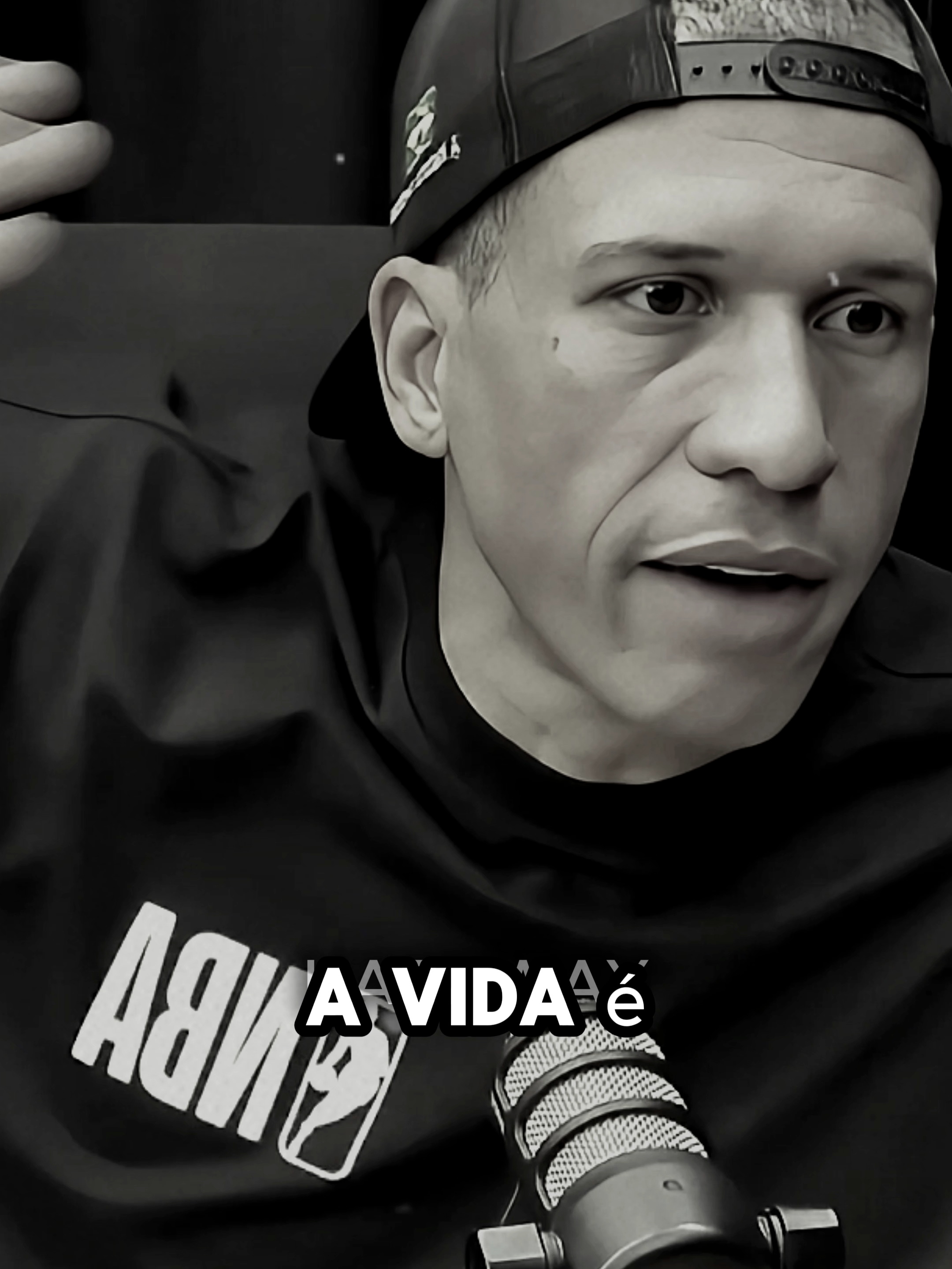 Toma uma atitude! A vida não muda com pensamentos… muda com decisões. Oportunidade não bate na porta de quem está parado. Se você espera tudo estar perfeito pra começar… vai ficar esperando pro resto da vida. Escolha um caminho. Dá o primeiro passo. Se der medo: vai com medo. Se doer: vai assim mesmo. Se ninguém acreditar: PROVE. A atitude certa hoje… vale mais que mil planos pra amanhã. 🚀🔥 #TomaUmaAtitude #ReflexãoDiária #FocoNoProgresso #Disciplina #MentalidadeForte #VidaComPropósito #PraCima #DeusNoComando #ParaVocê #Viral