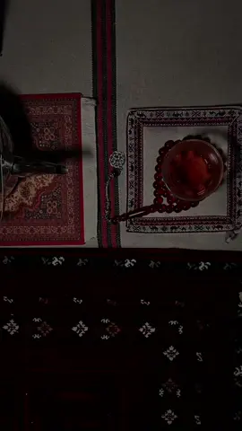 يا عيني دخيل الله تنامين لوّ شويّ انا داخلً من السهر خانة المنهار  اصابع يدي من حيرتي ماعرف كم هيّ انا والله اني صدق في حالة استنفار  يا نفسي عطيتك ماتبين وغديتي بيّ  مايصلح تردين المعاريف بـ الانكار..#خالد_ال_بريك @راشد بن مصلح #قوالب_ساري #شيلات #اكسبلور  #CapCut 