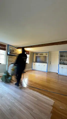 White oak hardwood floor refinishing process. #whiteoak #flooring #sanding #refinish #woodworking 