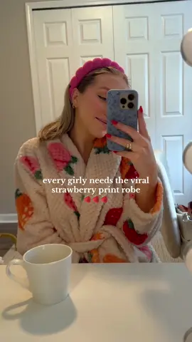 One of the bestselling items on TTS for a reason #robe #womensrobe #postpartumessentials #giftsformom #cozyathome 