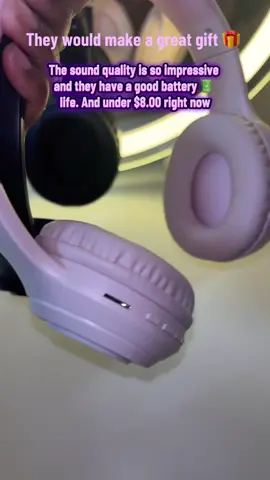 #wirelessheadphones #bluetoothheadphones #pinkheadphones #giftidea #christmasgiftideas 