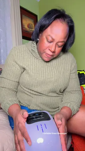 Portable Knee Massager #falldealsforyou #blackfriday #tiktokshop 