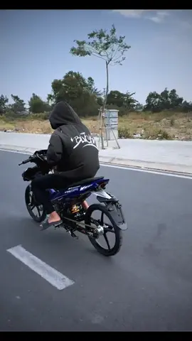 Lần đầu làm chuyện ấy 🤣#y15zr #y15zrmalaysia #y15zrvietnam 