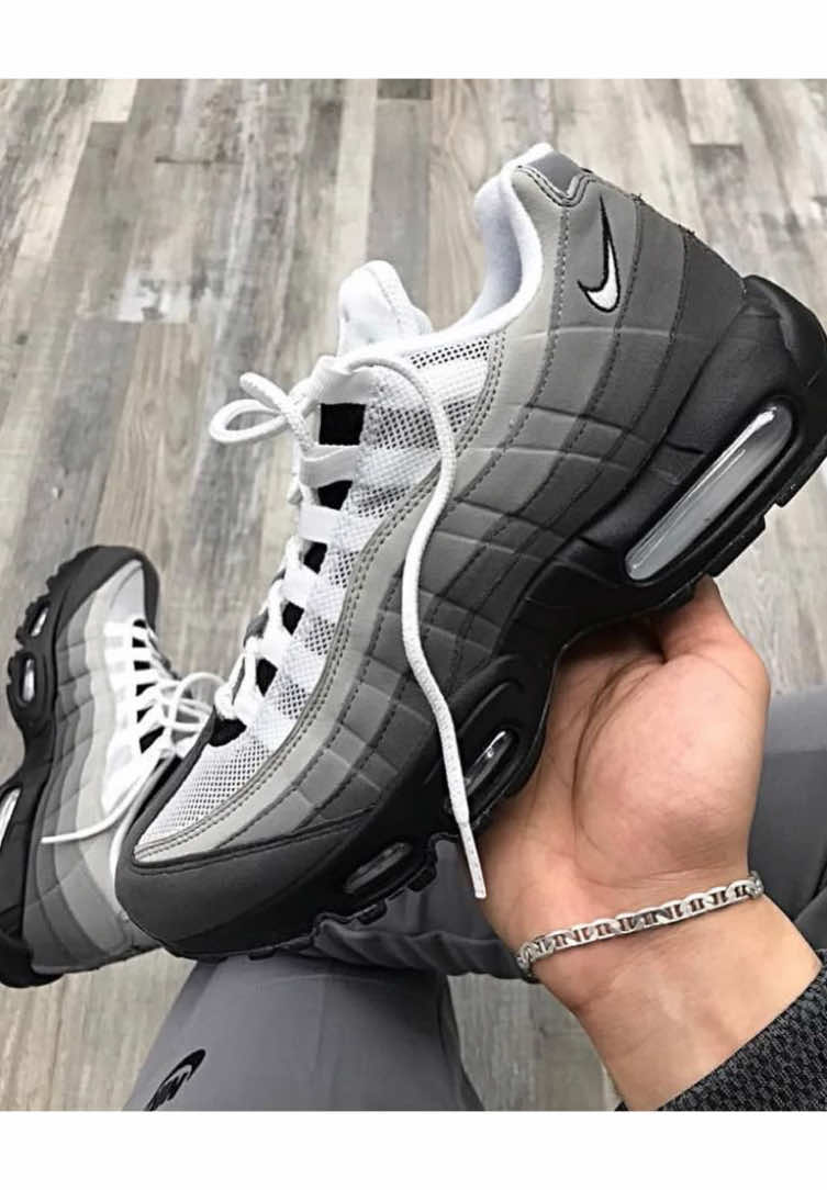 saca seus rp nos comentários | ig:thdazno #shoes #airmax95 #corteiz #outfit #foryoupage 