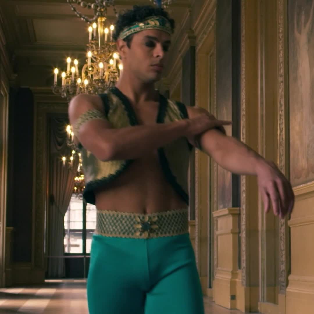 É, vai achando que é moleza… Quer descobri mais sobre a história de Um Lobo Entre Os Cisnes? Assista ainda hoje no Telecine! #GloboFilmes #CinemaNacional #CinemaBrasileiro