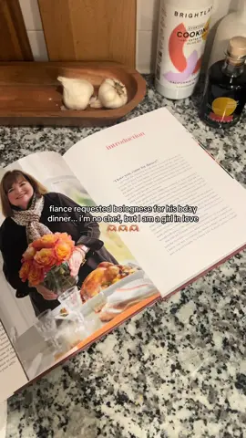 A cozy night in ✨ #cozyathome #Home #aesthetic #cozytok #interiors 