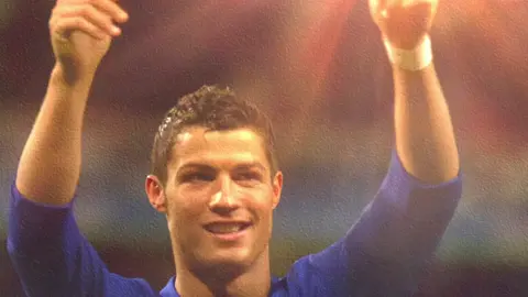 Happy Ronaldo 🙂 #fyp #ronaldo #manchesterunited #happy #soccertiktok 