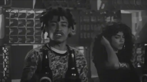 poesia3 🍍| #tipografia #fouryoupage #poesiaacustica #vaiprafycaramba #choice 