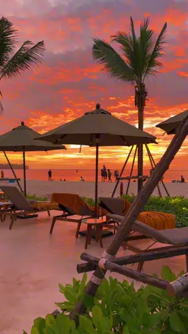 😳!! ใครมาภูเก็ตแล้วไม่มาที่นี่คือพลาดดด คือที่นี่สวยยยมากกกกก บีชคลับโซนหาดบางเทา - 📍 @Rava Beach Club #ravabeachclub #phuket #เที่ยวภูเก็ต #phuketbeachclub #ภูเก็ต 