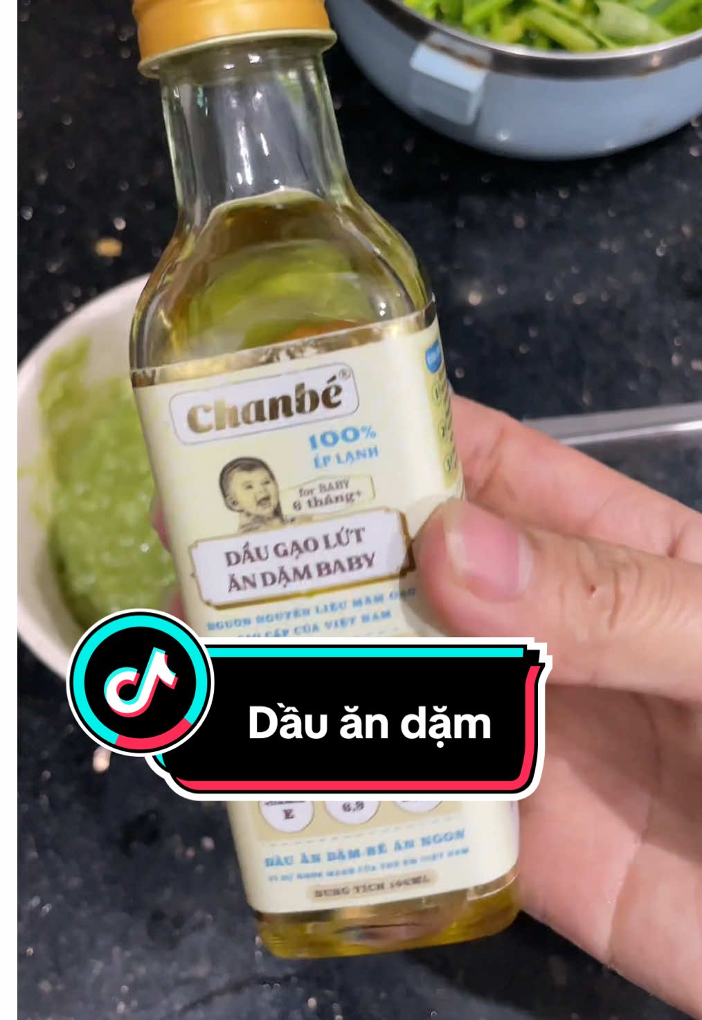 Dầu ăn dặm chanbe. Các mẹ nhớ bổ sung dầu ăn đầy đủ cho con nha#dauandamchobe #daugaolut #andam #hanhtrinhandam  @Liên lém98  @Liên lém98  @Liên lém98 