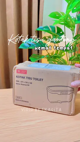 Kotak tisu gantung hemat tempat. Bisa digantung di toilet, dapur, wastafel sekalipun kamar itu bisa banget 😍 #kotaktissueaesthetic #kotaktisumurah #tempattisu #homeliving #fyp 