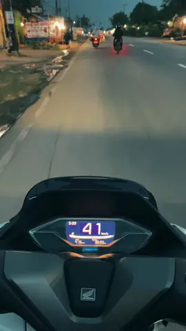 pcx tampil bebas #promomakangajian #pcx160ใส่โช๊ค350 #pcxmodifikasi #viral #pcx160ล้อ17แต่งสวย 