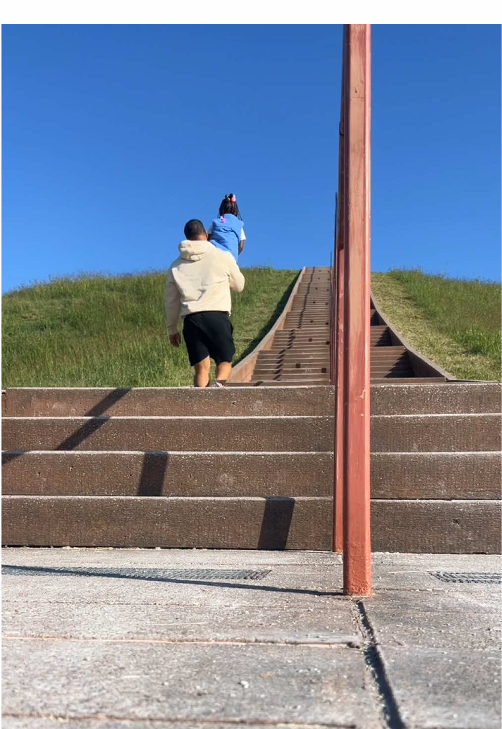 “Its ok to cry, Just Keep Moving” -Daddy 🫶 #babymodel #motivation #Fitness #girldad 