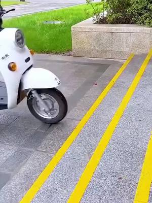 DỐC BỤC LÊN XUỐNG CHO XE HƠI, XE MÁY