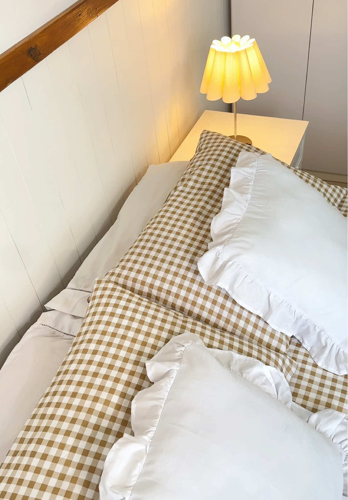 Meu xodó! Abajur lindo lindo da Shopee! 🏠 #abajur #shopee #enxovaldecasanova #casanova #shopeehaul 