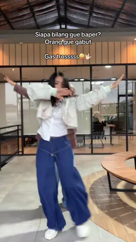 Hahahah imbangin aja ya nak anak, btw bikinnya diem diem pas jam kerja🤣 #amansajamongapainmorepot #soundfyp #trendingsong #dancewithfriends #kuncifyp 