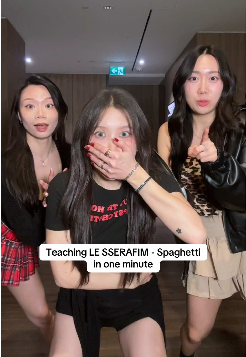 [Angela🐰] Le Sserafim - Spaghetti Mirrored Dance Tutorial #lesserafim #kpopdance #dancetutorial Calling all Seaweeds/Pearlies🌊 we have an exciting launch this Fri Oct 31! This is NOT a trick, 100% a treat 😏 Subscribe to us on Patreon for longer, more detailed tutorials, AND fun bts content! Coming soon~