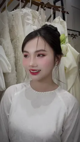 Hẹn một mai trái tim qua giông bão ,  mình cùng ngồi thương thảo chuyện trăm năm 🍀 #CapCut #xuhuong #Ngantaymakeup💄 #trending #makeup 