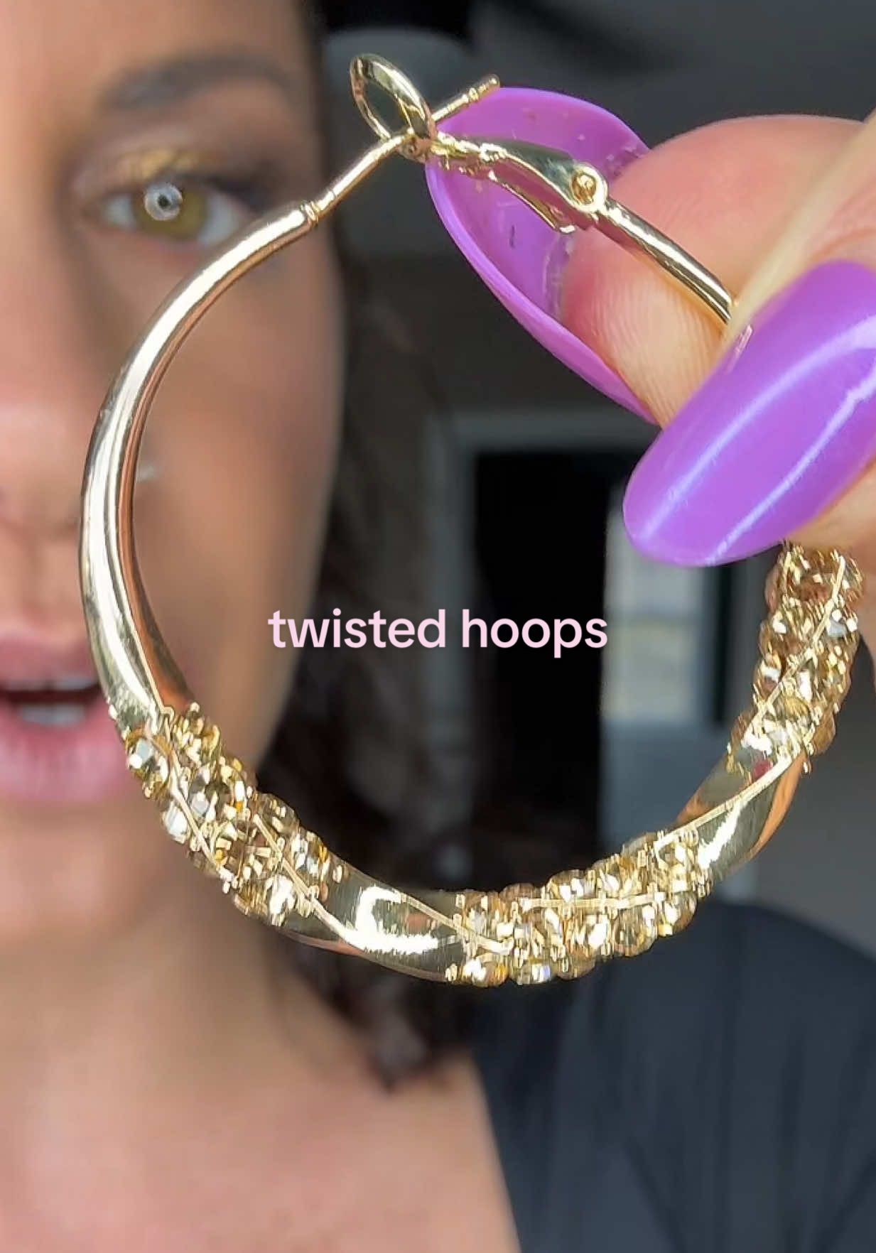 on sale rn for under $15 with free shipping ✨ @LisiZen  #tiktokshopcybermonday #tiktokshopblackfriday #earrings #hoops #hoopearrings 