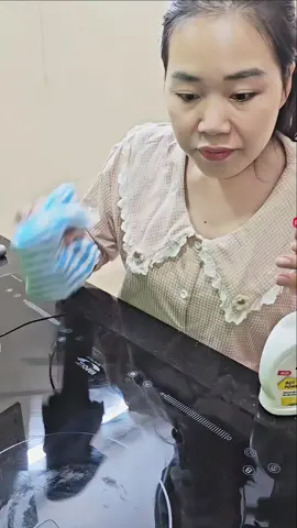 Đánh bay dầu mỡ chỉ trong vài giây, ce mình lau dọn lại còn nhàn hơn nhanh hơn nữa ạ#xitbottuyet  #chaixitvesinhbep 