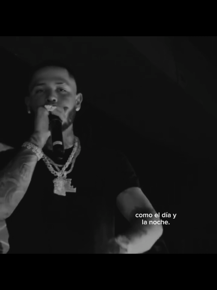 #Roa #letras #piezaexhibicion  @ROA 