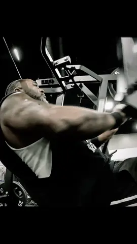 ITS TRAINING DAY - WEEK 1️⃣7️⃣ AND DAY 8️⃣2️⃣ 🙌🏾 . #fyp #Fitness #gym #blackfitness #fitnessmotivation 