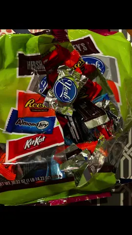I hate when I unsuspectedly snag one of these peppermint almond joys from the kids Halloween candy 😭#hershey #why #haloween #candy 