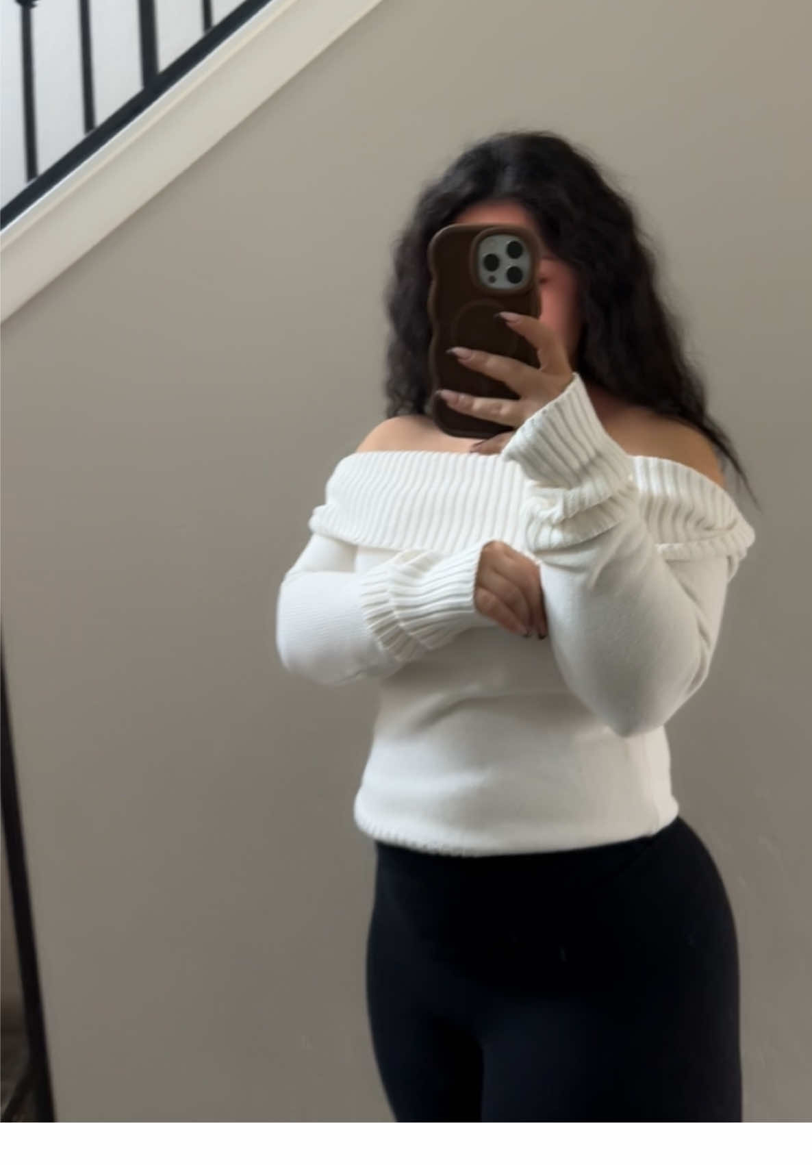 Cute sweater top 🤍 @QINSEN  #falloutfits #sweaterweather #OOTD #outfitinspo #qinsen 