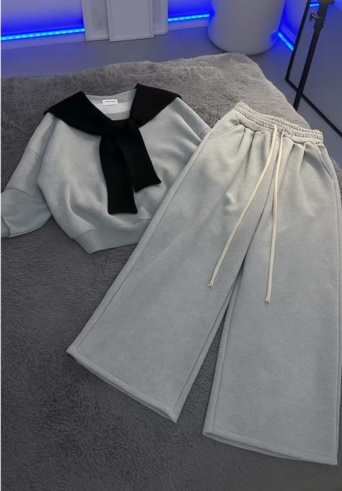 Set nỉ unisex chất liệu mềm mại form oversize #outfit #aoni #quanni #macdepmoingay #viral 