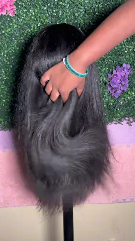 U PART WIG MAINTENANCE; soft layers >>> 😍😍😍 this is your sign to cut that hair 🗣️ seek a stylist who knows how to cut!!! Layers is NOT face framing & will NOT give you the dimension & body you desire without going in and properly cutting the hair to clients preference as far as how dramatic you want your layers. A stylist who is educated in haircutting will know how to keep the integrity of the hairs length and density !!!  #hair #nychairstylist #fyp #layers #wiginfluencer @got2b @Design Essentials Hair 