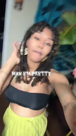 Genuinely in love with myself 😏💚🌷 #maninpretty #viral #explore #pregnacyoutfits #pregnancytiktok 