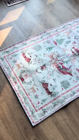 cutest christmas rug ever!!!  #rugsoftiktok #christmas #tiktokshopcreatorpicks #blackfriday #cybermonday 