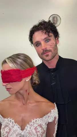 BookTok x @Dancing with the Stars #DWTS   Voting is open! Text Dylan to 21523 ten times