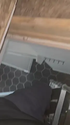 welp, system isnt heetin! #shotscar_is_back #heetin #furnacerepair #kewling #hvac 