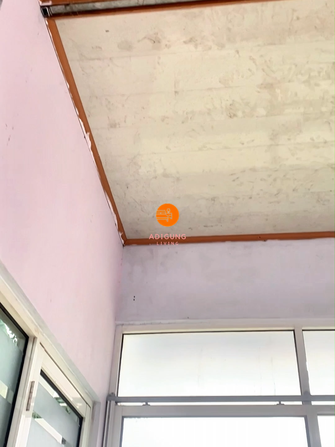 Mulai hari dengan pantulan terbaik—dan koleksi hijab yang tertata sempurna. Semua dalam satu standing mirror! ===================================== 💡Bisa Custom 🚛 Bisa COD 📱085174420979 ===================================== ✅TIKTOK: ADIGUNG LIVING ✅SHOPEE: ADIGUNG LIVING ✅INSTAGRAM: ADIGUNG LIVING #standingmirror #mirror #cermin #lemari #rakhijab #homedecor #furniture #lemarisliding #fyppppppppppppppppppppppp