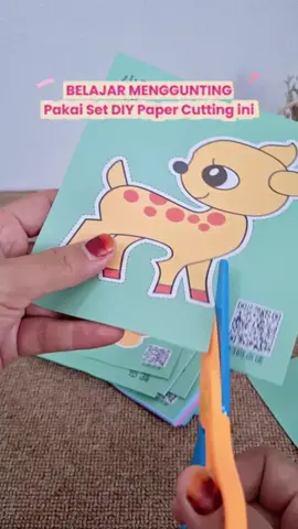Belajar menggunting pakai kertas dan gunting kertas ini  #mainananak #mainanedukasi #mainanedukasianak 