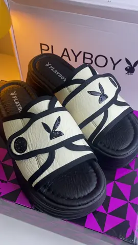 PLAYBOY รุ่น Patchy Platform Wedge รหัส ST-HS254C137 ดีไซน์ ส้นตึก  สายแต่งกระดุม โลโก้ Bunny  มี 2 สี ##PLAYBOY##รองเท้า##TikTokชี้เป้า