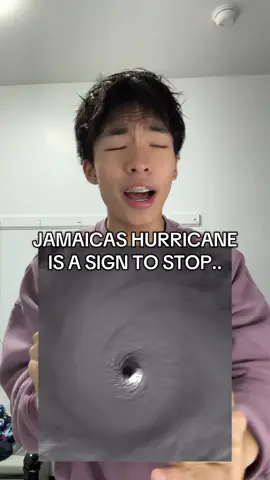 I pray that the people of Jamaica survive and avoid getting injured from this. We have to do better. Graphics source: @aj  #jamaica #hurricanemelissa #globalwarming #fyp 
