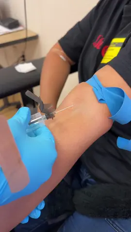 A smooth and safe blood draw starts with gentle hands and steady focus!  Our students improve more and more every day 💉🩸  #phlebotomytraining #phlebotomystudent #phlebotomy #phlebotomyinstructor #phlebotomytechnician 