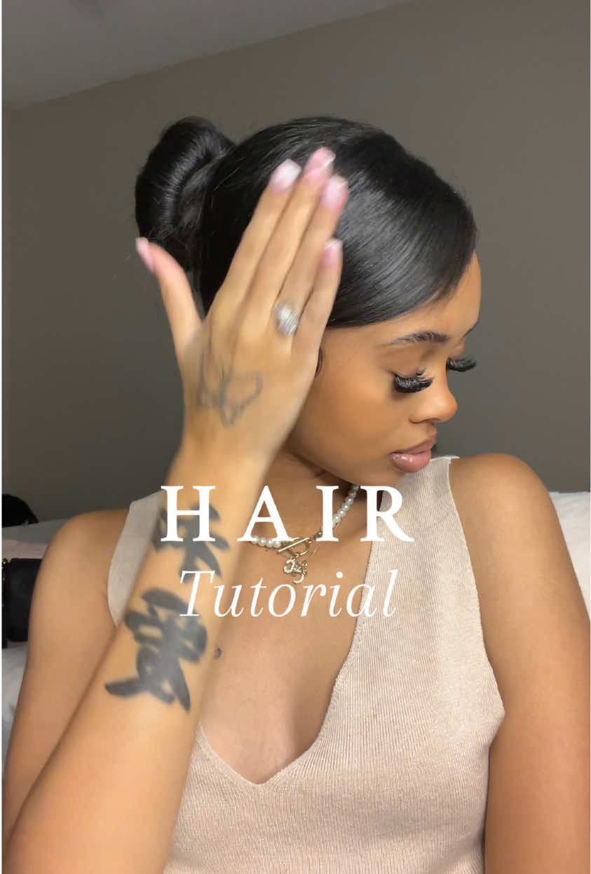 Elegant bun tutorial for the clean baddies 🍒 #hairtutorial #grwm #baddiehairstyle #ispyaarius #peinados 