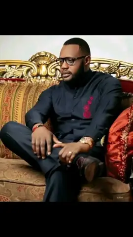 je pense à vous aider mais bien avant tout je ne veux pas que mon aide soit publicitaire et surtout je ne veux pas te donner mon argent pour que tu fasses gaspillage avec mon argent,car j'ai le devoir aussi d'aider mes frères et sœurs qui sont  dans le besoin.