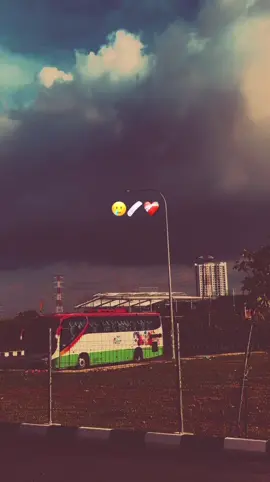 বাস্তবতা হোক কিংবা সিনেমা, জীবনের লড়াই একাই লড়তে হবে 😅💔#foryou#@TikTok Malaysia @TikTok Bangladesh 