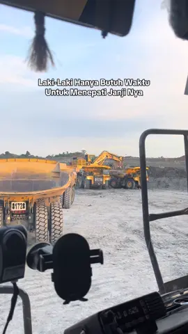 Bersabar Lah Nona #anaktambang #tambangbatubara #binasaranasukses #bayangrouptabangproject #tambangbatubarakalimantan 