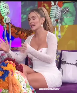 #hermosa #hermosa #conductora #conductora #ximenacordobatv 🤍