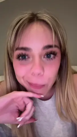 acompáñenme en esta nueva tragicomedia 😀 #maricheli 