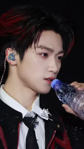 minum air aja bisa se sexy ini 🤧#ziyu梓渝 #ziyu #fypage #fypシ゚ 