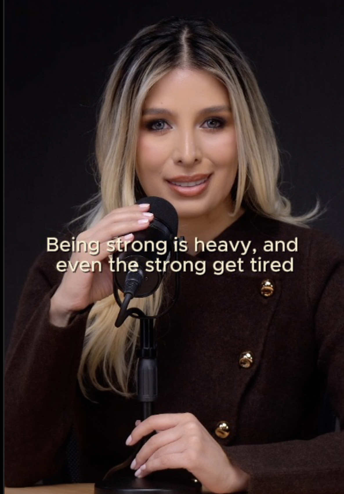The world applauds your strength, but never sees the weight you carry. High-performers aren’t robots. They feel, they break, they pause. But the key? They reset without shame. Mental resilience isn’t loud. It’s in the quiet decision to rest, reset, and rise again. If you’ve been pushing nonstop, this is your sign to breathe. You’re not behind. You’re being human. And that’s part of success. #coralsantoro 