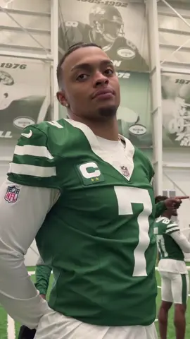 we did some investigating for this one 😂 #nyjets #governmentname #prank #middlename 