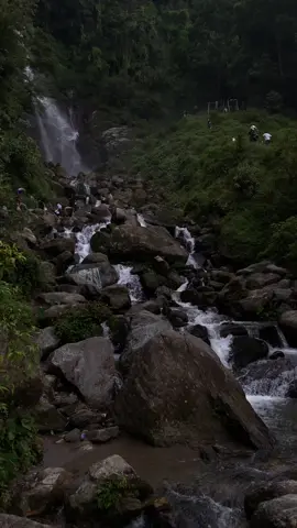 यो संसार कस्तो होला।  #yosansarkastohola #fyp #nepalitiktok #explorepage #laukejharana 